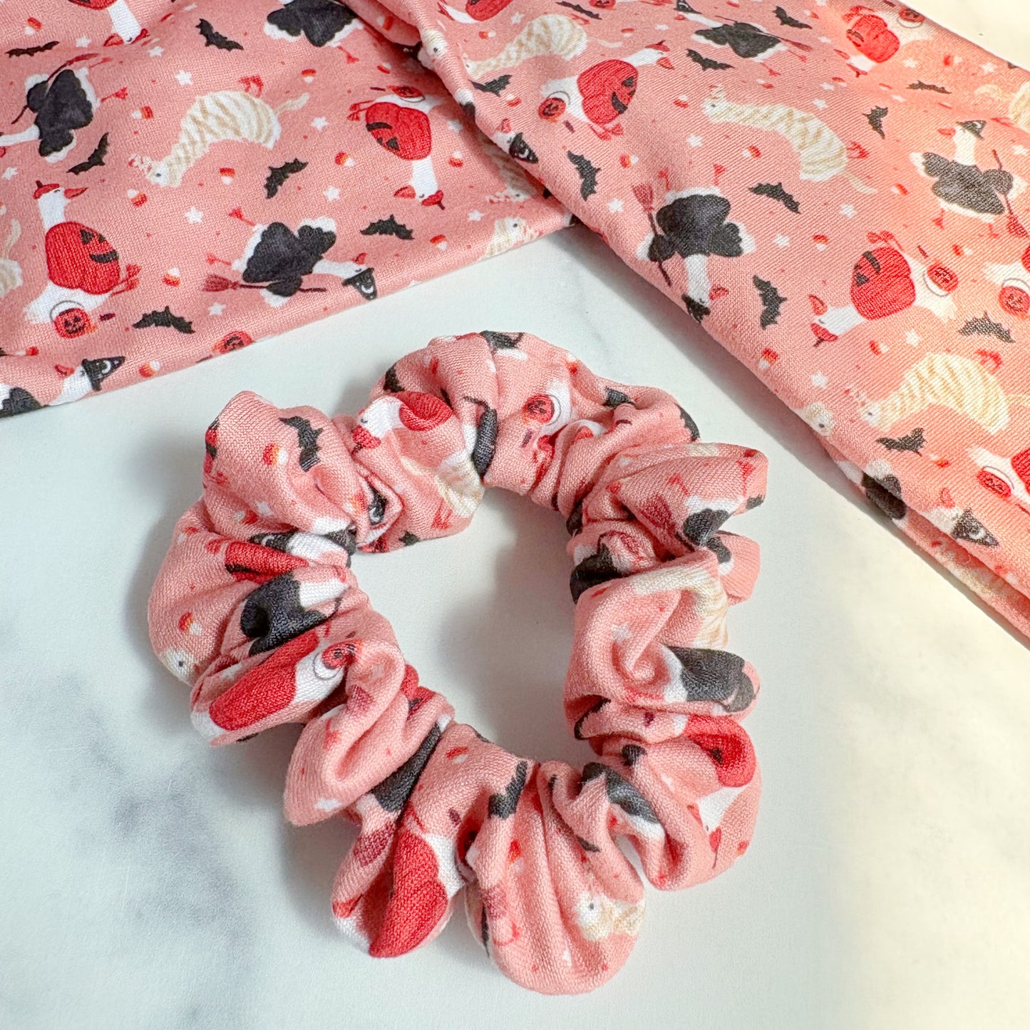 Spooky Goose Scrunchie (Skinny)