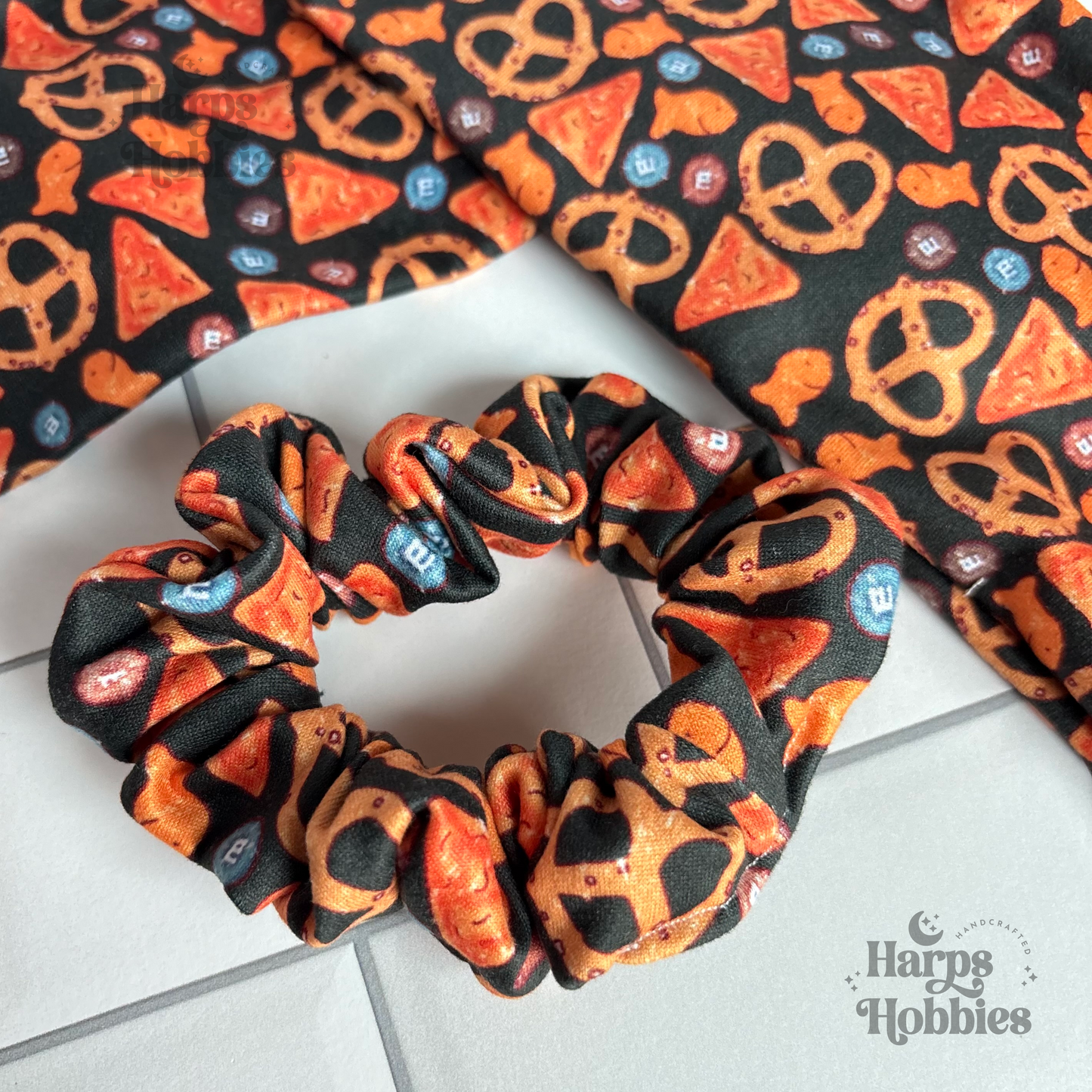 Crunchy Snacks Scrunchie (Skinny)