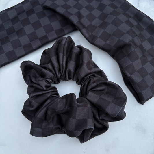 Black Checkered Scrunchie (Regular)