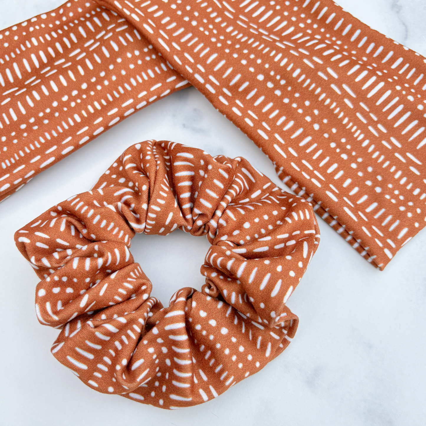 Rustic Lines Scrunchie (Regular)