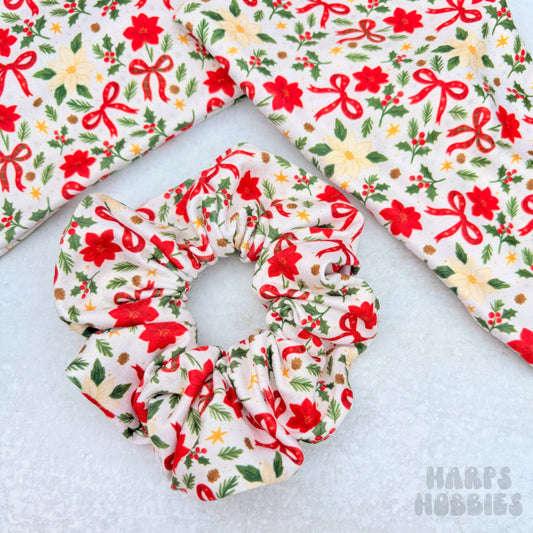 Poinsettia Bows Scrunchie (Regular)