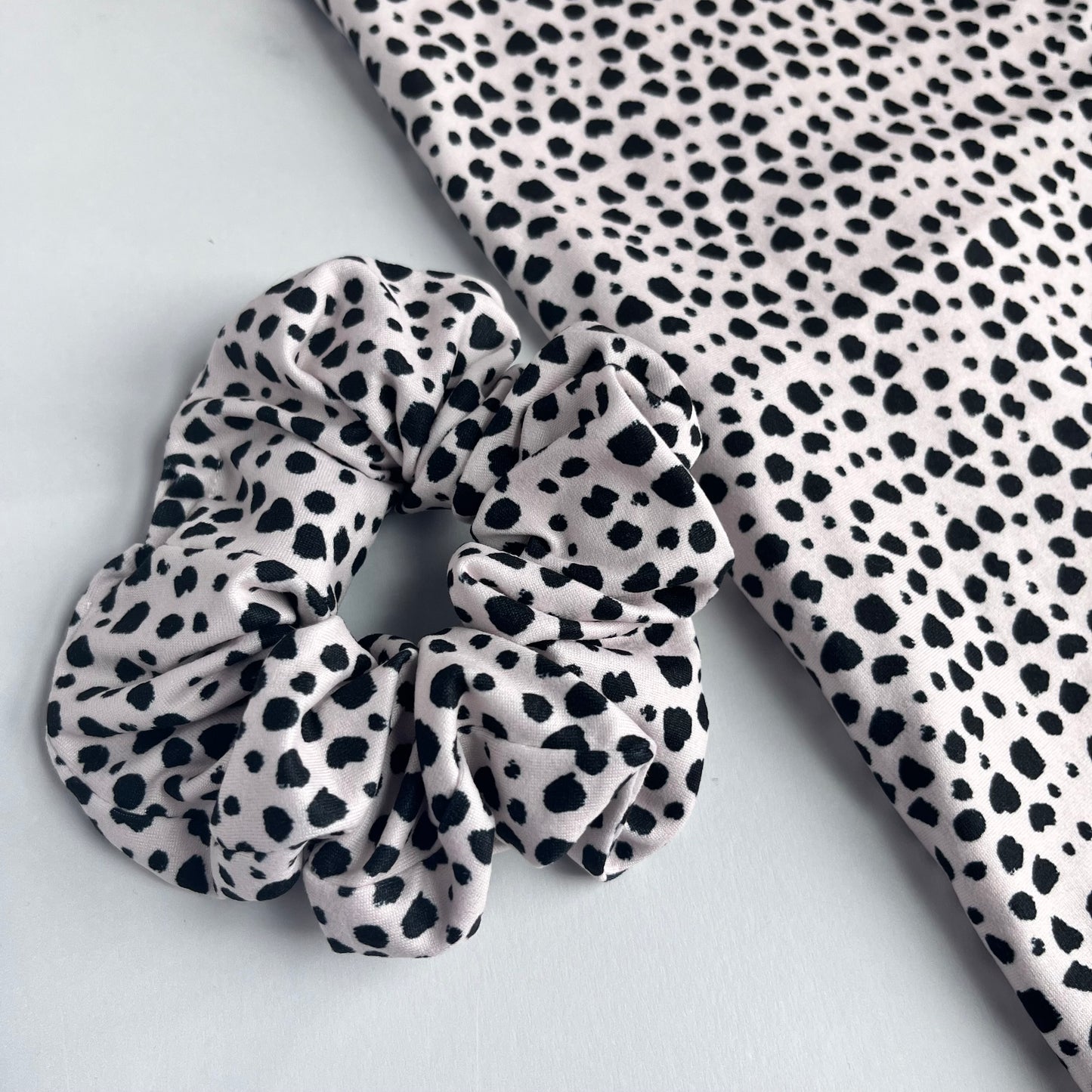 Simple Dots Scrunchie