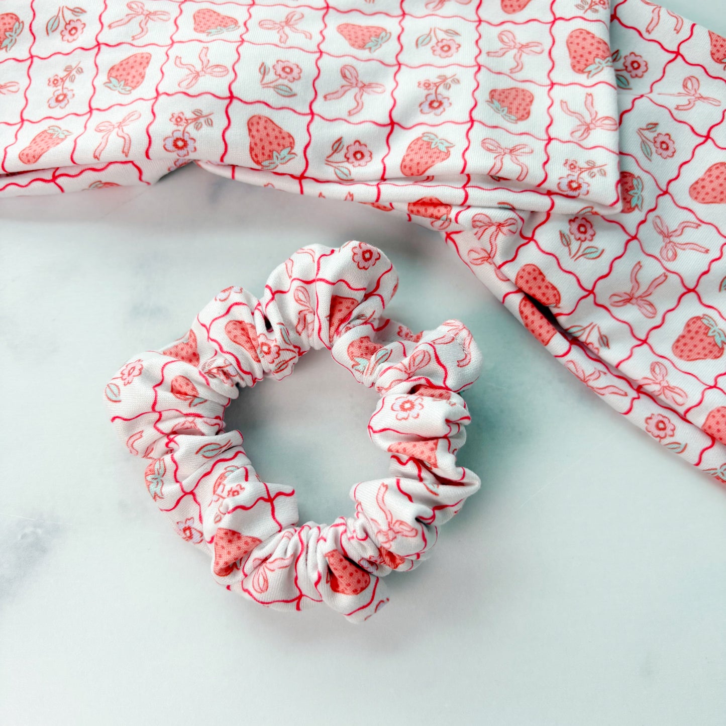 Patchwork Strawberries Scrunchie (Skinny)
