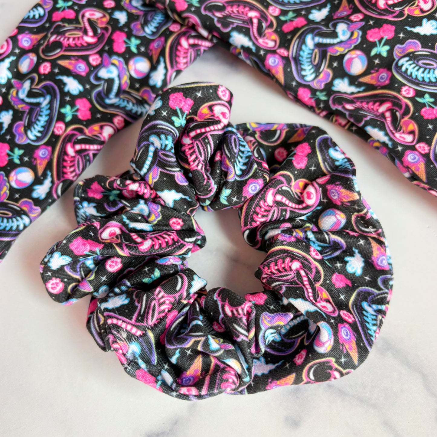 Skelly Floaties Scrunchie (Regular)