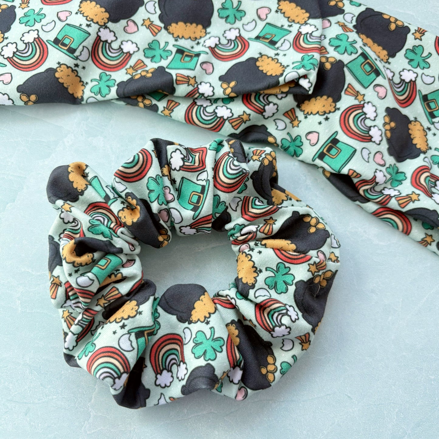 Pot of Luck Scrunchie (Regular)