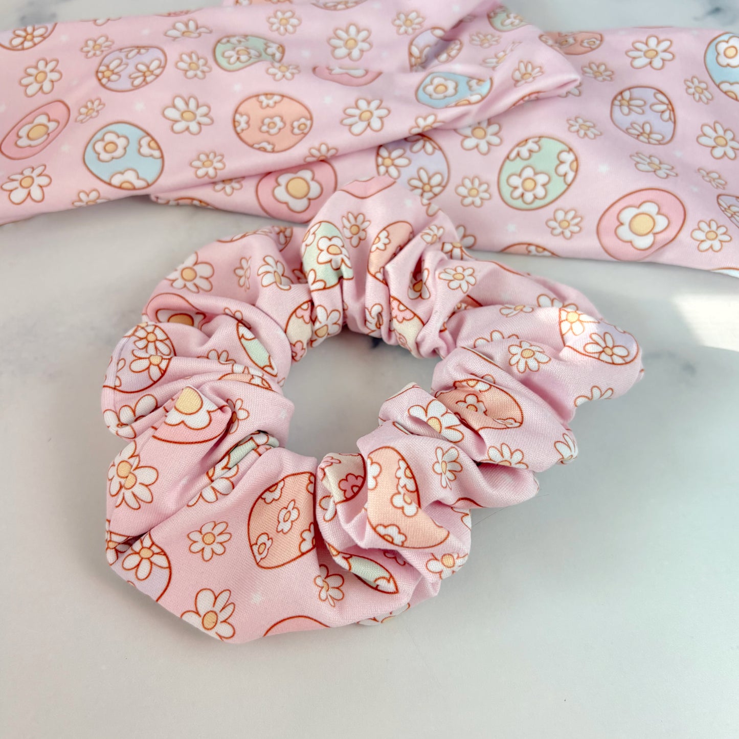 Floral Eggs Scrunchie (Regular)