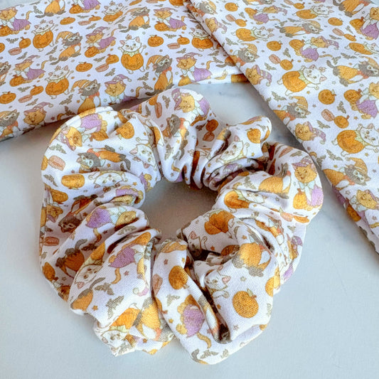 Spooky Kitties Scrunchie (Regular)