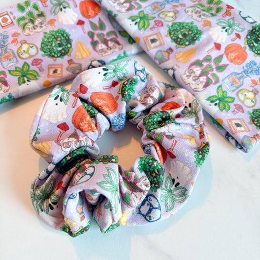 Spooky Plants Scrunchie (Regular)