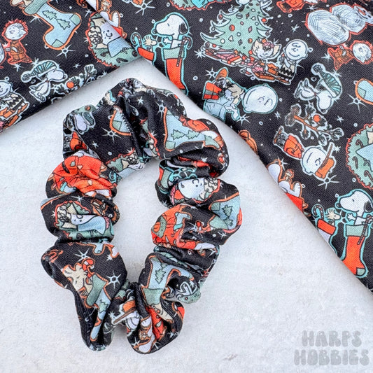 Peanuts Holiday Scrunchie (Skinny)