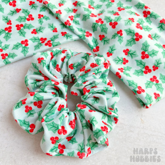 Holly Jolly Scrunchie (Regular)