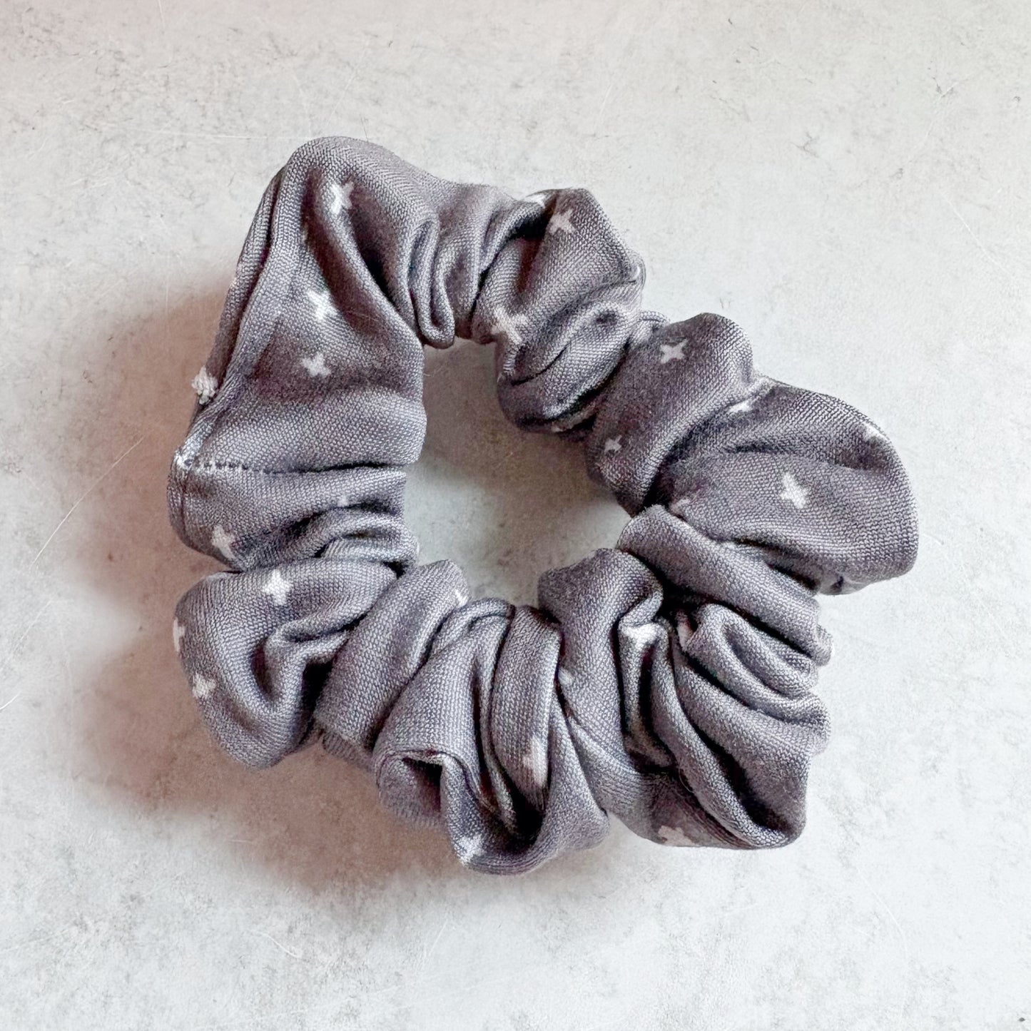 Simple Gray Scrunchie (Skinny)