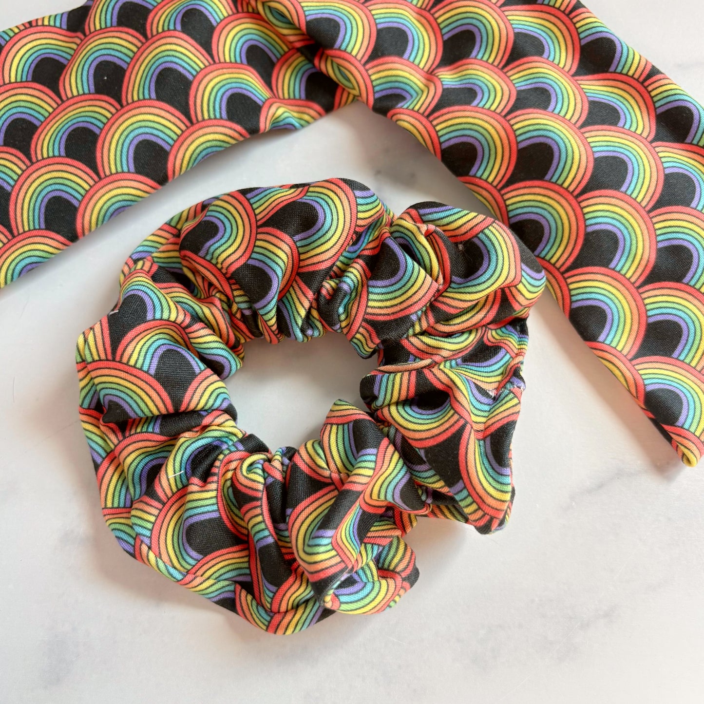 Classic Rainbows Scrunchie (Regular)