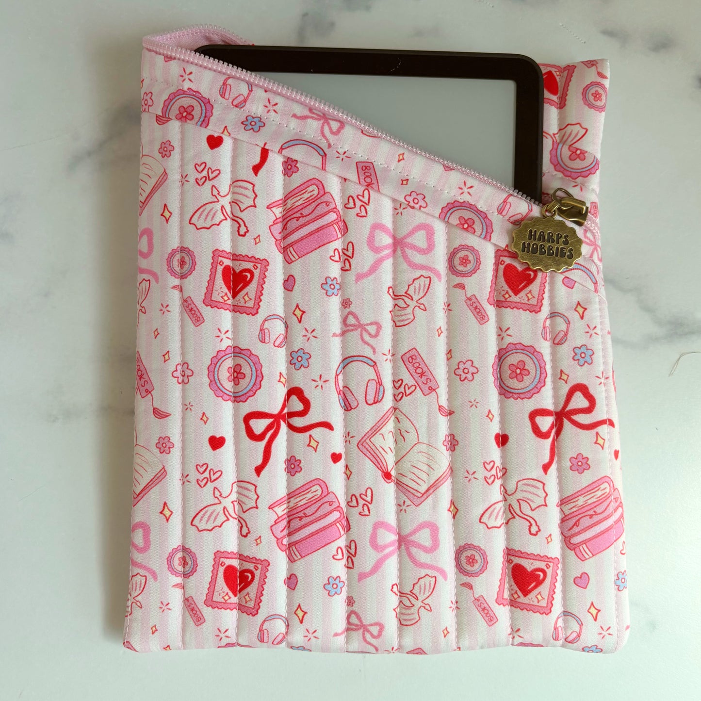 Romance Readers Reading Sleeve (2 sizes)