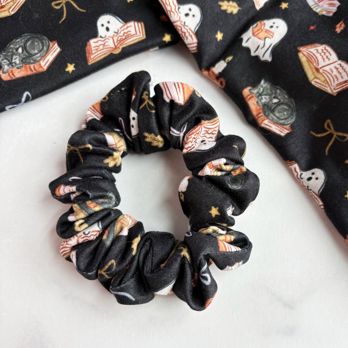 Midnight Readers Scrunchie (Skinny)