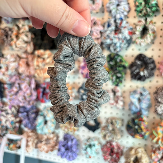 Light Gray Heathered Scrunchie (Skinny)