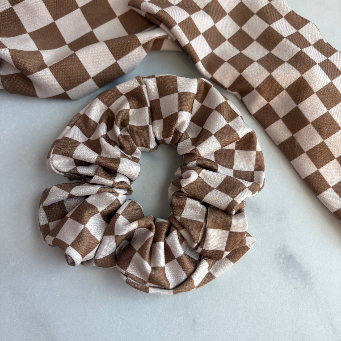 Tan Checkered Scrunchie (Regular)
