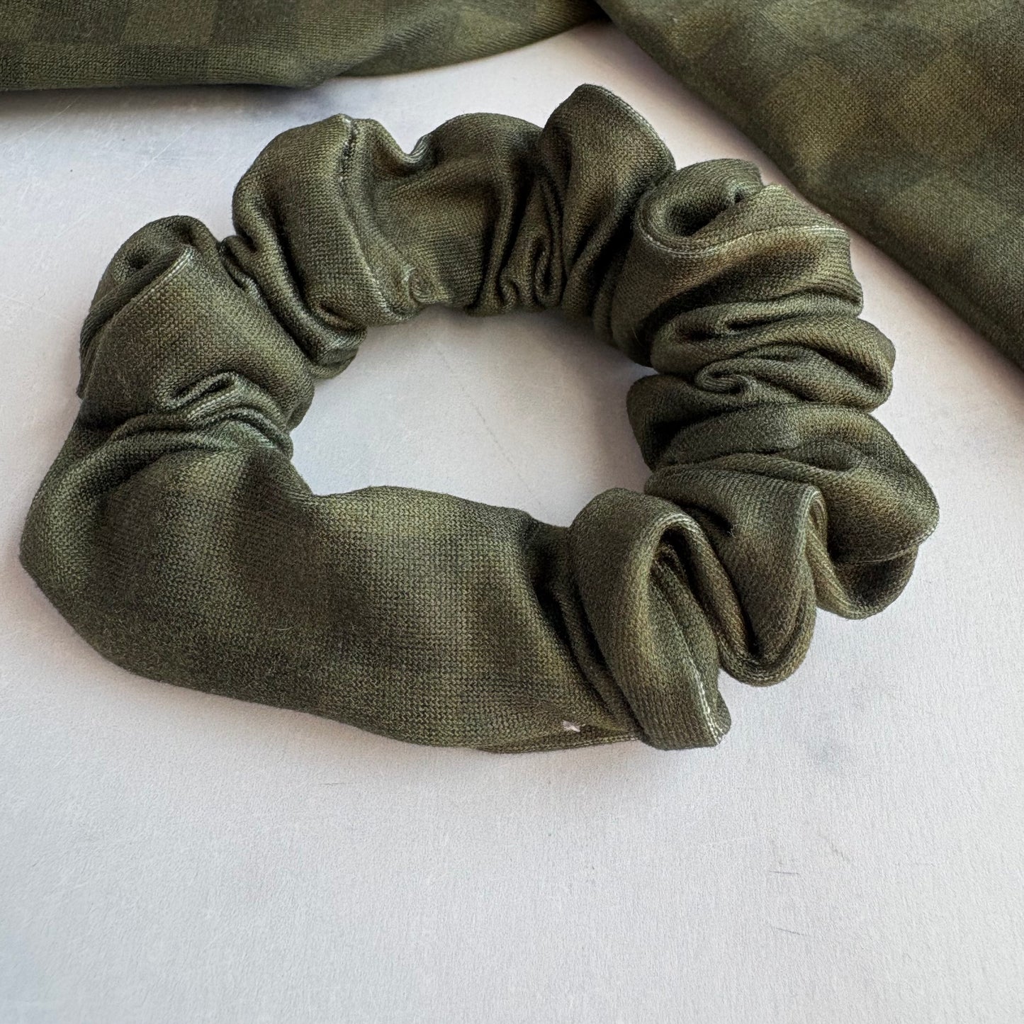 Olive Checkered Scrunchie (Skinny)