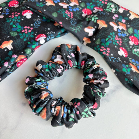 Magic Mushrooms Scrunchie (Skinny)