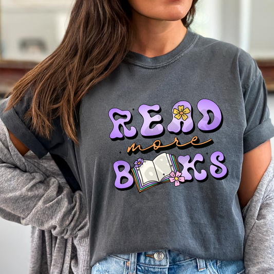 Read More Books Wavy (tshirt/sweatshirt)