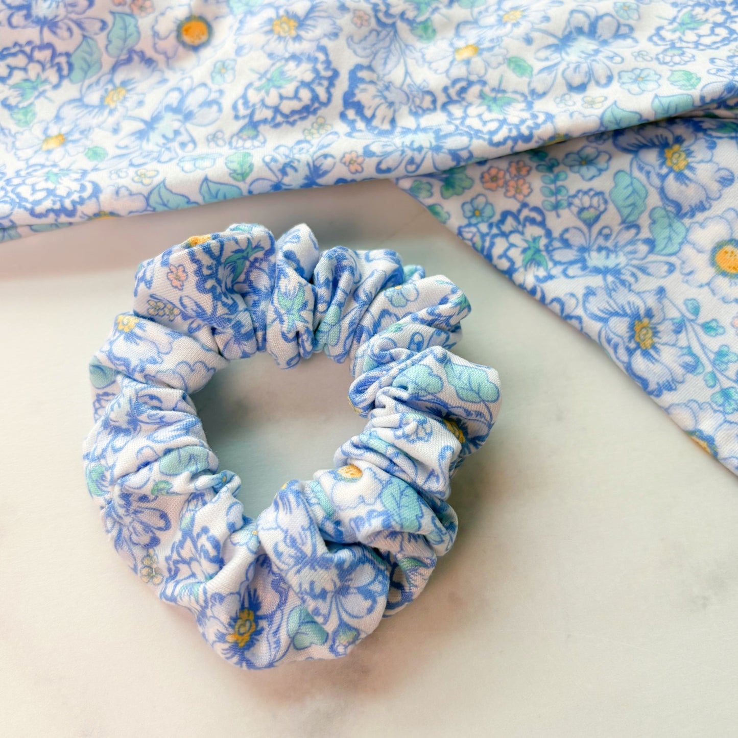 Soft Blooms Scrunchie (Skinny)