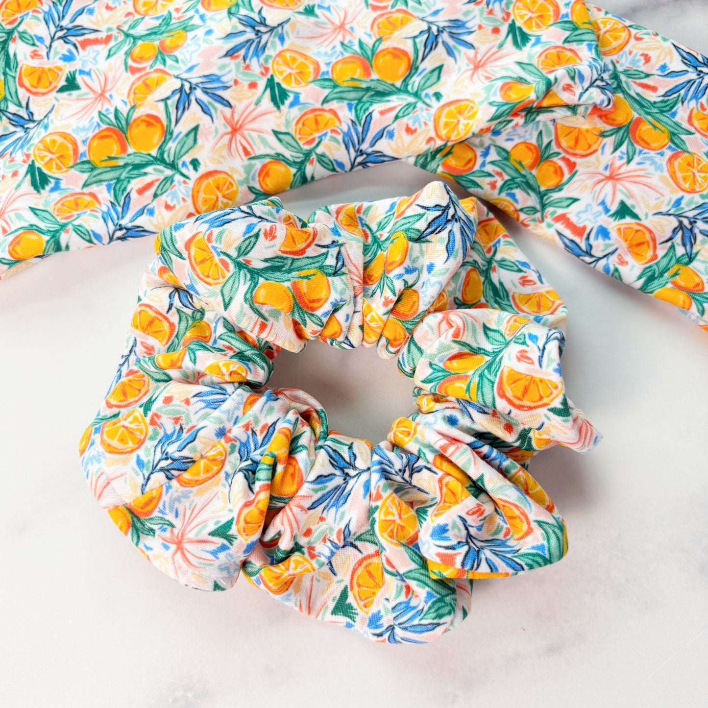 Sketchy Oranges Scrunchie (Regular)